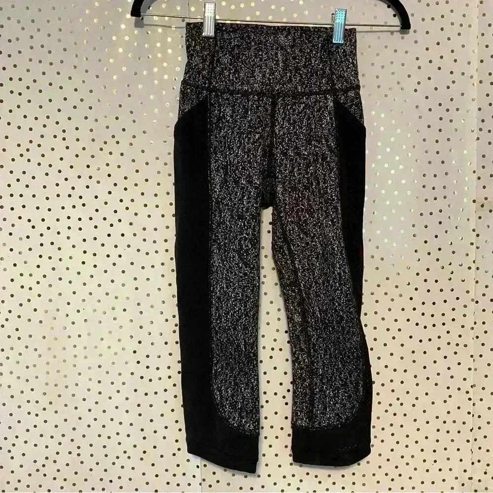 Lululemon Black Capris